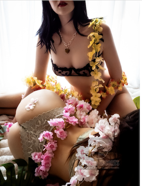 Velvet Vixens photo 6