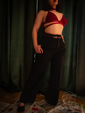 Zallia @Mends photo 2